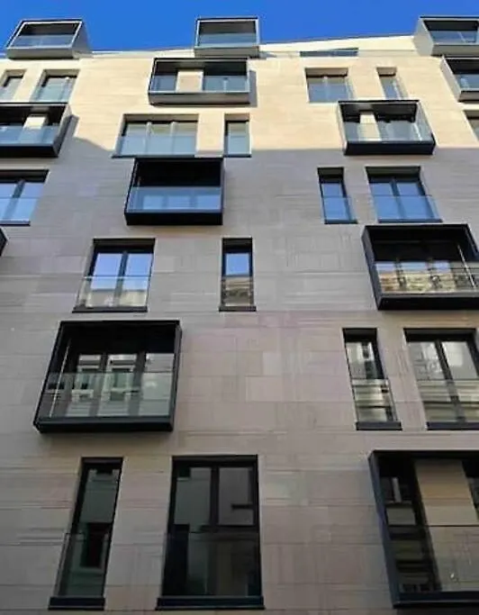 Apartment B104 - Liberty Bridge Lovely Home With Free Parking Budapest